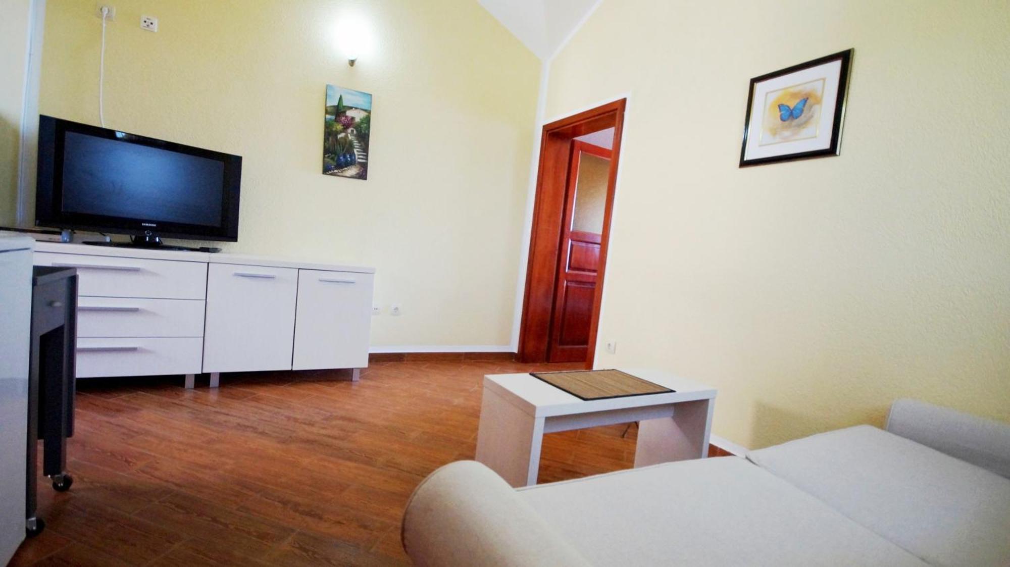 Apartmani Zona Ilha Ilha Sveti Stefan Exterior foto