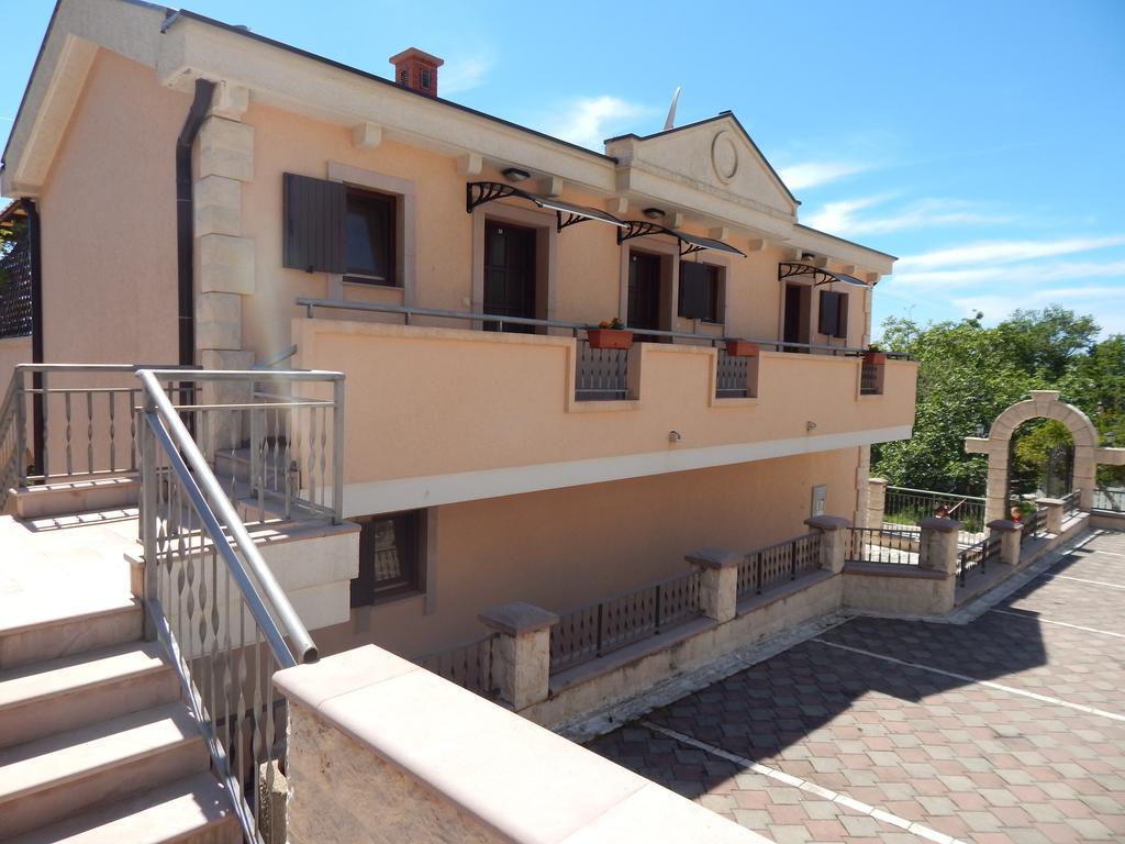 Apartmani Zona Ilha Ilha Sveti Stefan Exterior foto