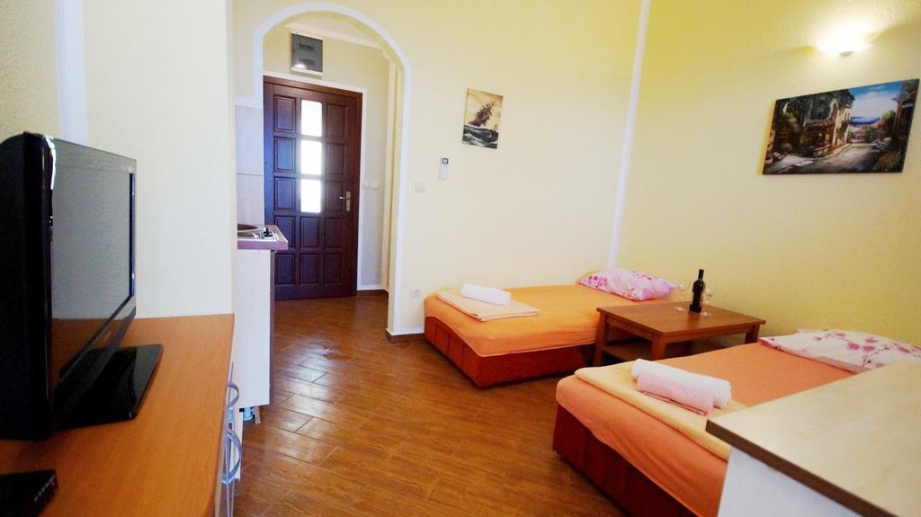 Apartmani Zona Ilha Ilha Sveti Stefan Exterior foto