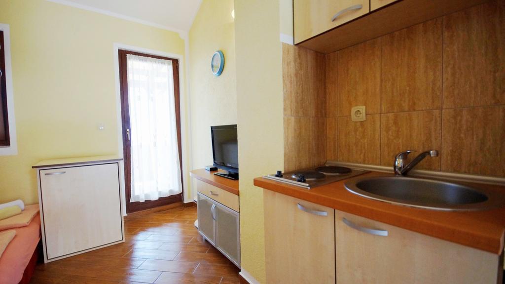 Apartmani Zona Ilha Ilha Sveti Stefan Exterior foto